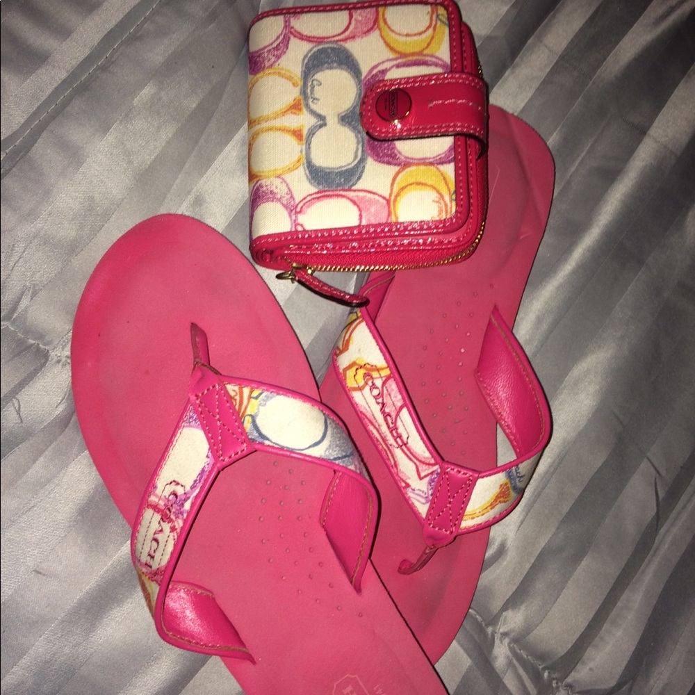 Coach Wallet And Matching Sandals Size 9